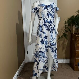 Suzy Shier White and Blue Floral Cold-Shoulder Maxi Dress